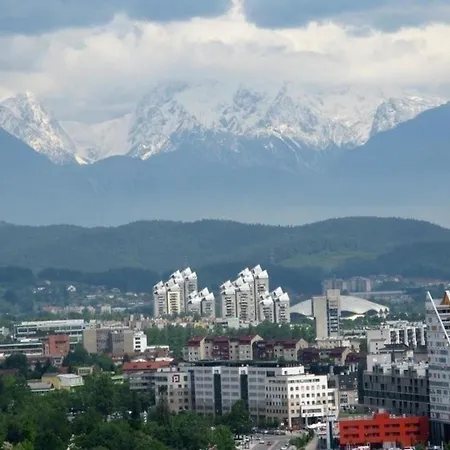 Apartment Fuer 4 Personen Ca 60 Qm In Ljubljana, Krain Oberkrain